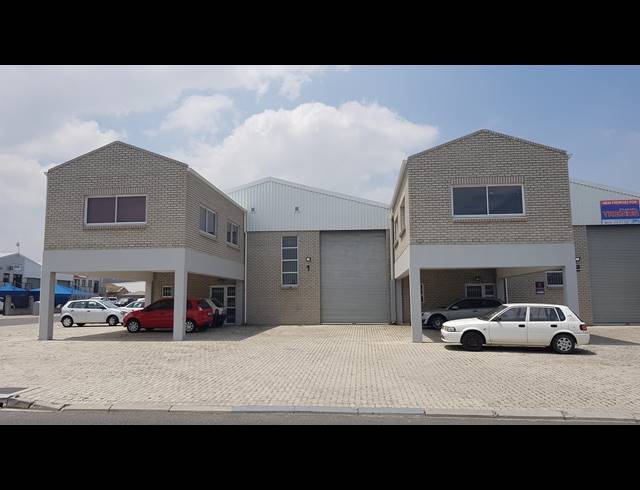 275M² FACTORY RENTED IN SAXENBURG PARK 1